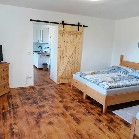 Pod Volarskym Rondelem *